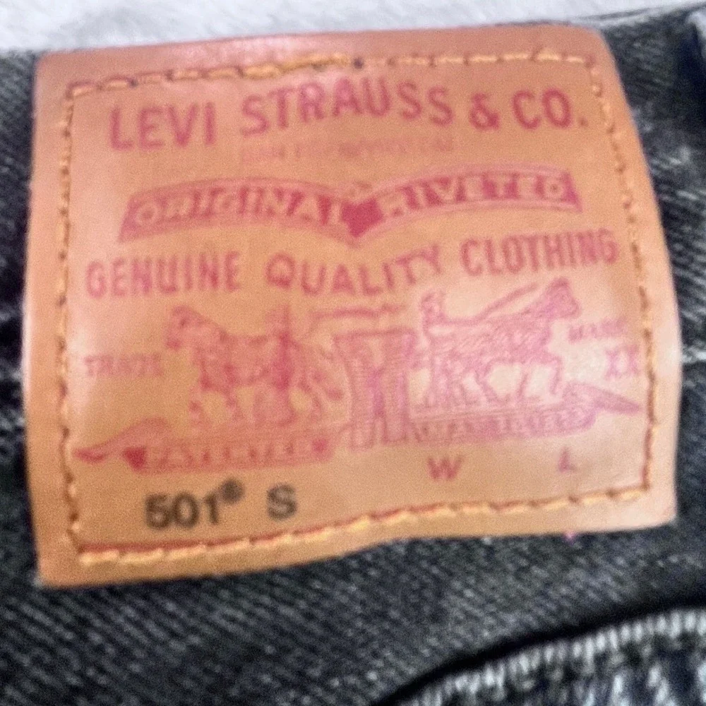 Levi's 501 Premium Distressed Black Denim Jeans‎ Button Fly Men Size 30X28
